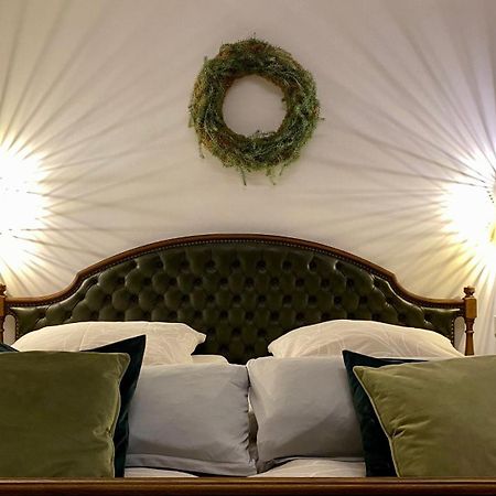 Sonnenhof 1737 - Ferienzimmer & Apartments Barbelroth Luaran gambar