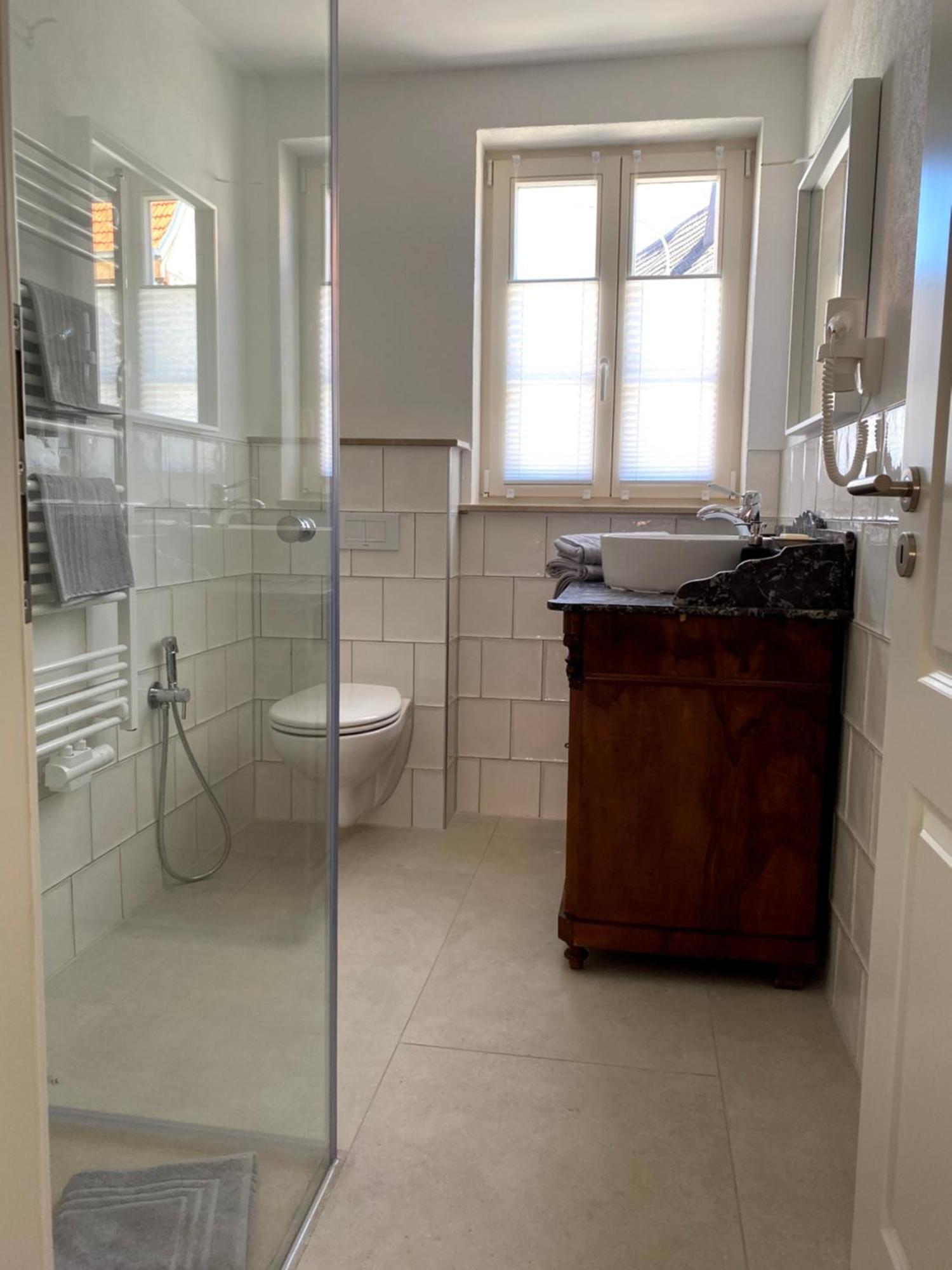 Sonnenhof 1737 - Ferienzimmer & Apartments Barbelroth Luaran gambar